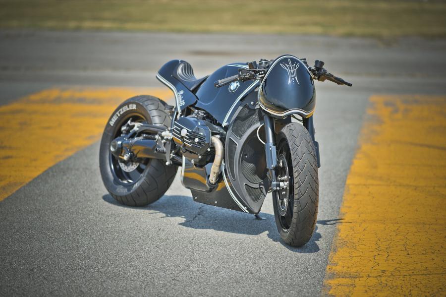 BMW R nineT Highway Fighter by Cherry’s Company